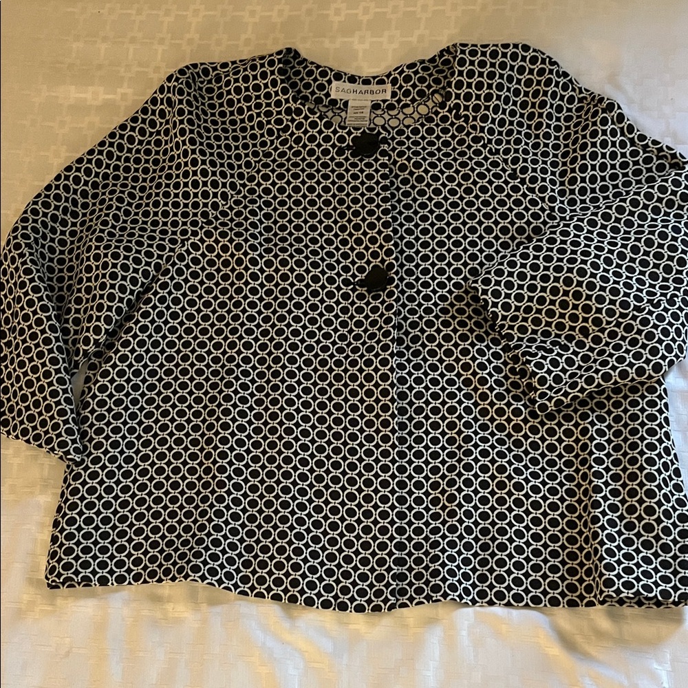 Sag Harbor Black and White Circle Pattern Blazer